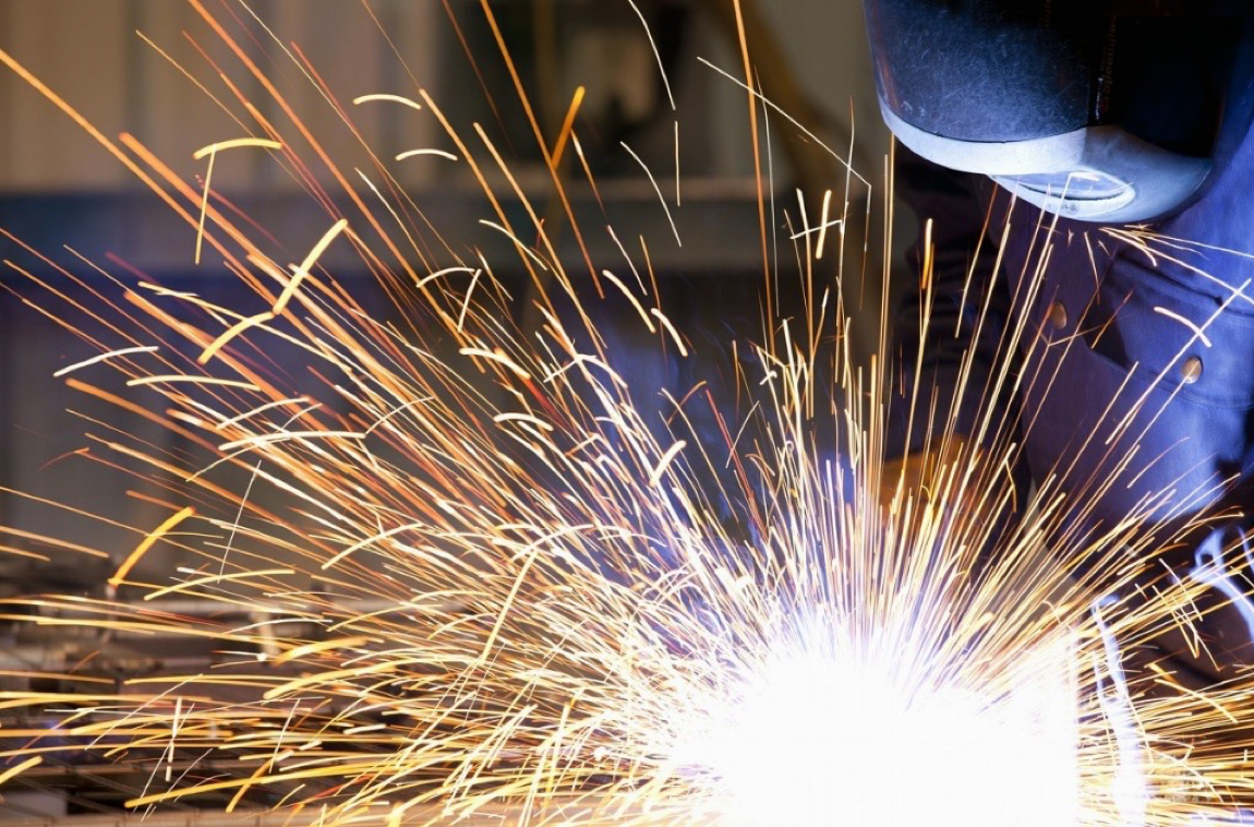 老哥俱乐部-老哥必备的交流社区